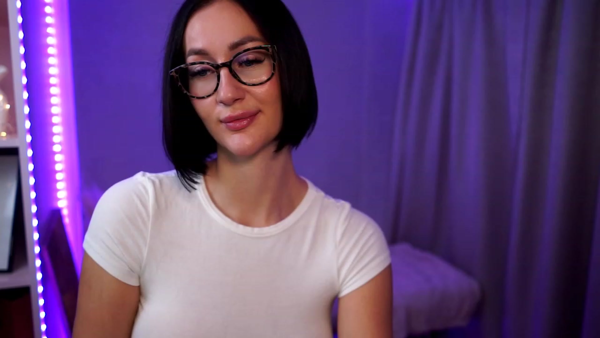 Gallery image thumbnail from Queen_Dasha's myfreecams stream on, 09/26/2023, 17:00 image 17 of 20