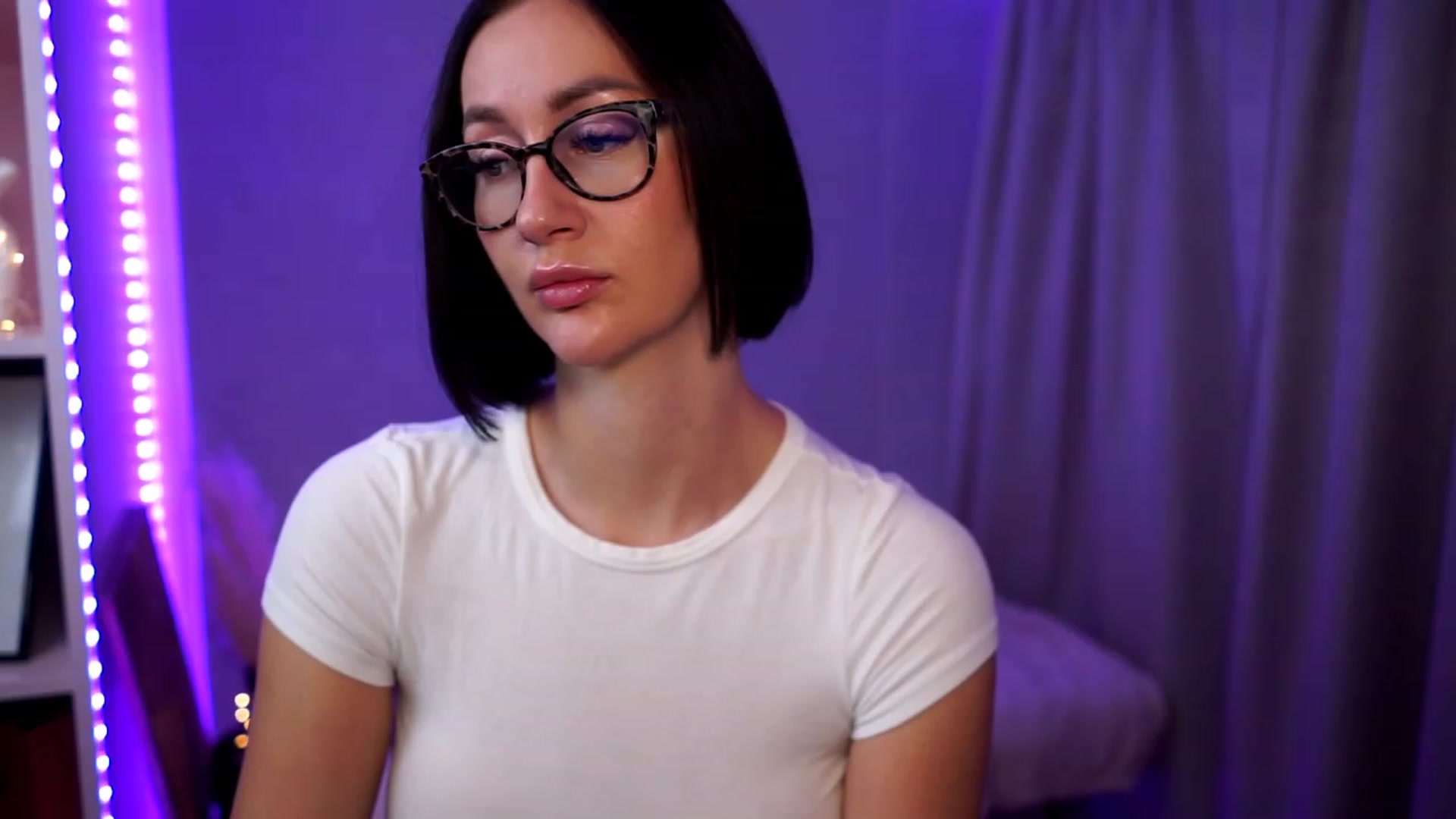 Gallery image thumbnail from Queen_Dasha's myfreecams stream on, 09/26/2023, 17:00 image 20 of 20