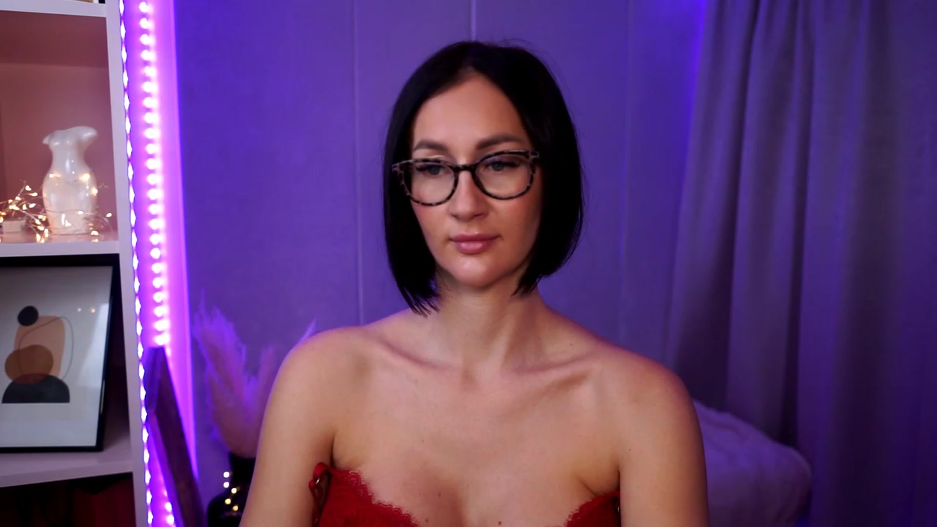 Gallery image thumbnail from Queen_Dasha's myfreecams stream on, 09/29/2023, 17:15 image 12 of 20