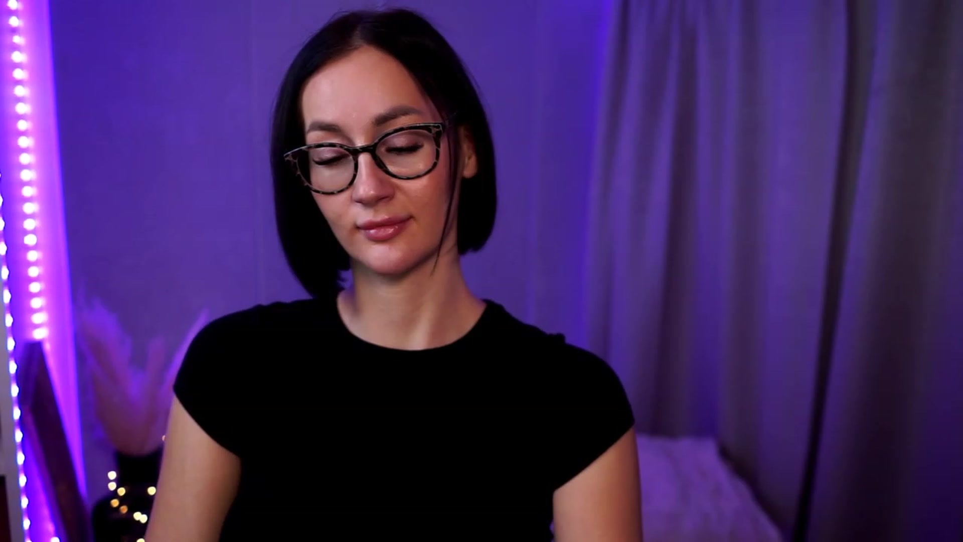 Gallery image thumbnail from Queen_Dasha's myfreecams stream on, 10/03/2023, 19:34 image 9 of 20