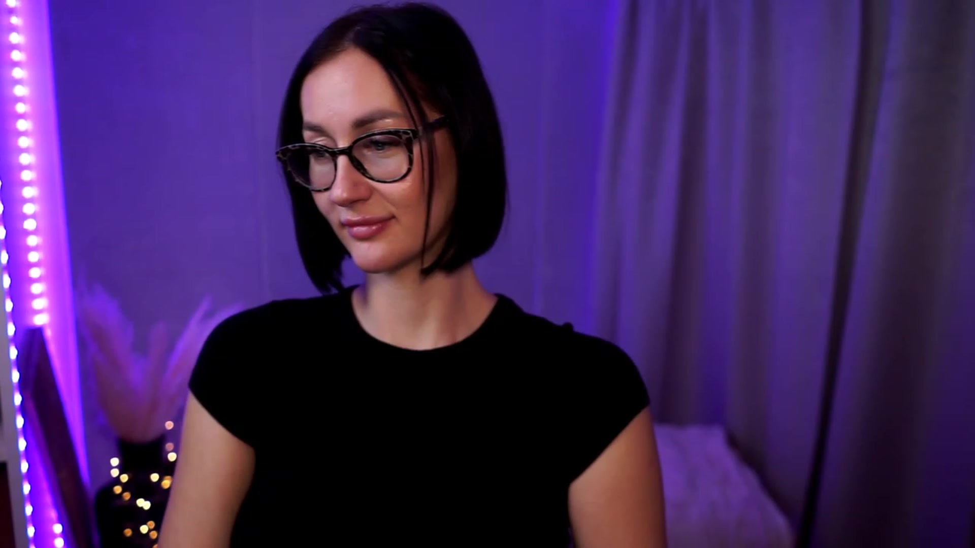 Gallery image thumbnail from Queen_Dasha's myfreecams stream on, 10/03/2023, 19:34 image 11 of 20
