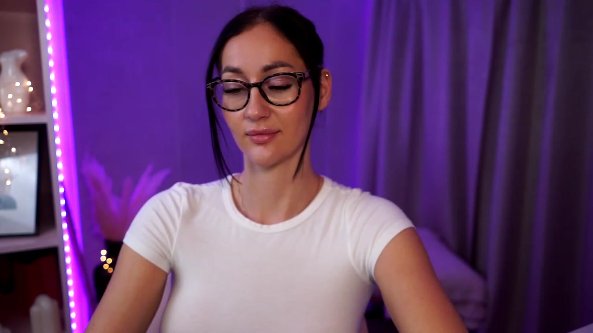 Gallery image thumbnail from Queen_Dasha's myfreecams stream on, 10/10/2023, 18:12 image 11 of 20