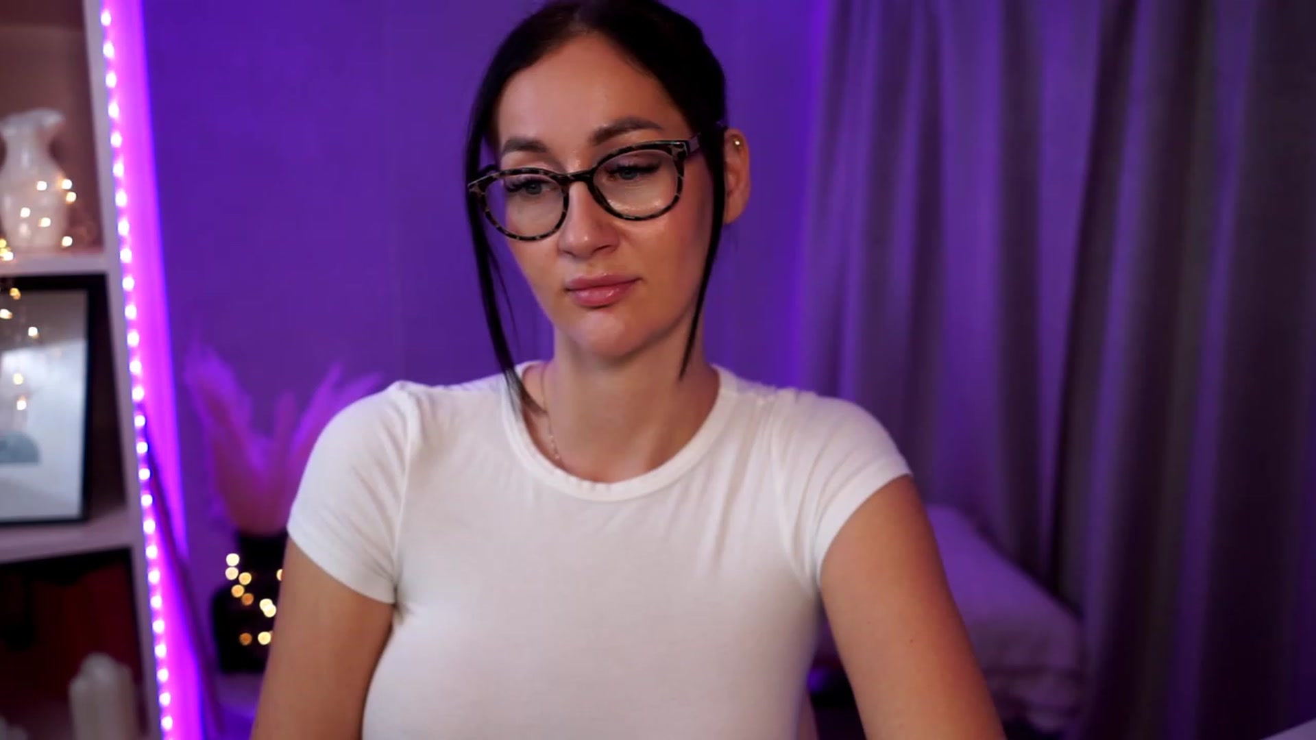 Gallery image thumbnail from Queen_Dasha's myfreecams stream on, 10/10/2023, 18:12 image 19 of 20
