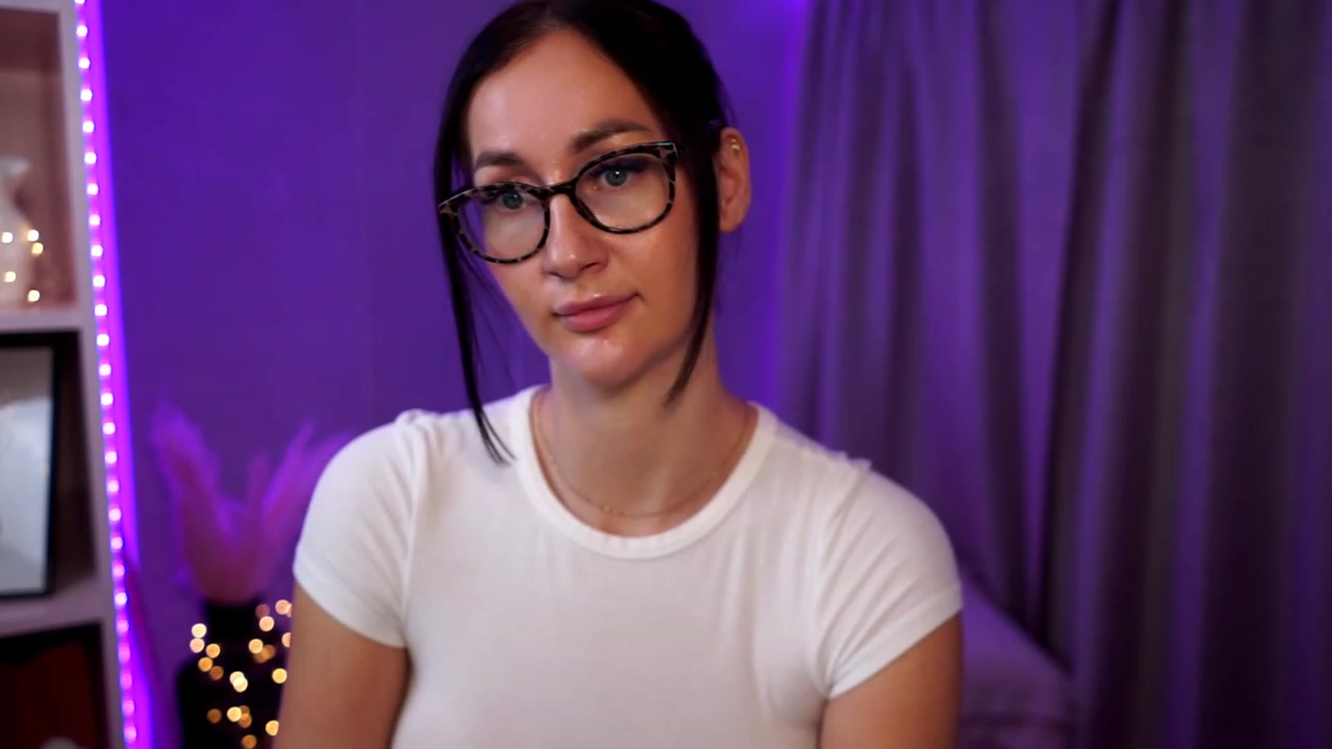 Gallery image thumbnail from Queen_Dasha's myfreecams stream on, 10/10/2023, 19:56 image 17 of 20