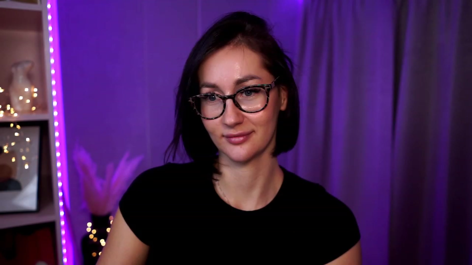 Gallery image thumbnail from Queen_Dasha's myfreecams stream on, 10/15/2023, 20:13 image 13 of 20