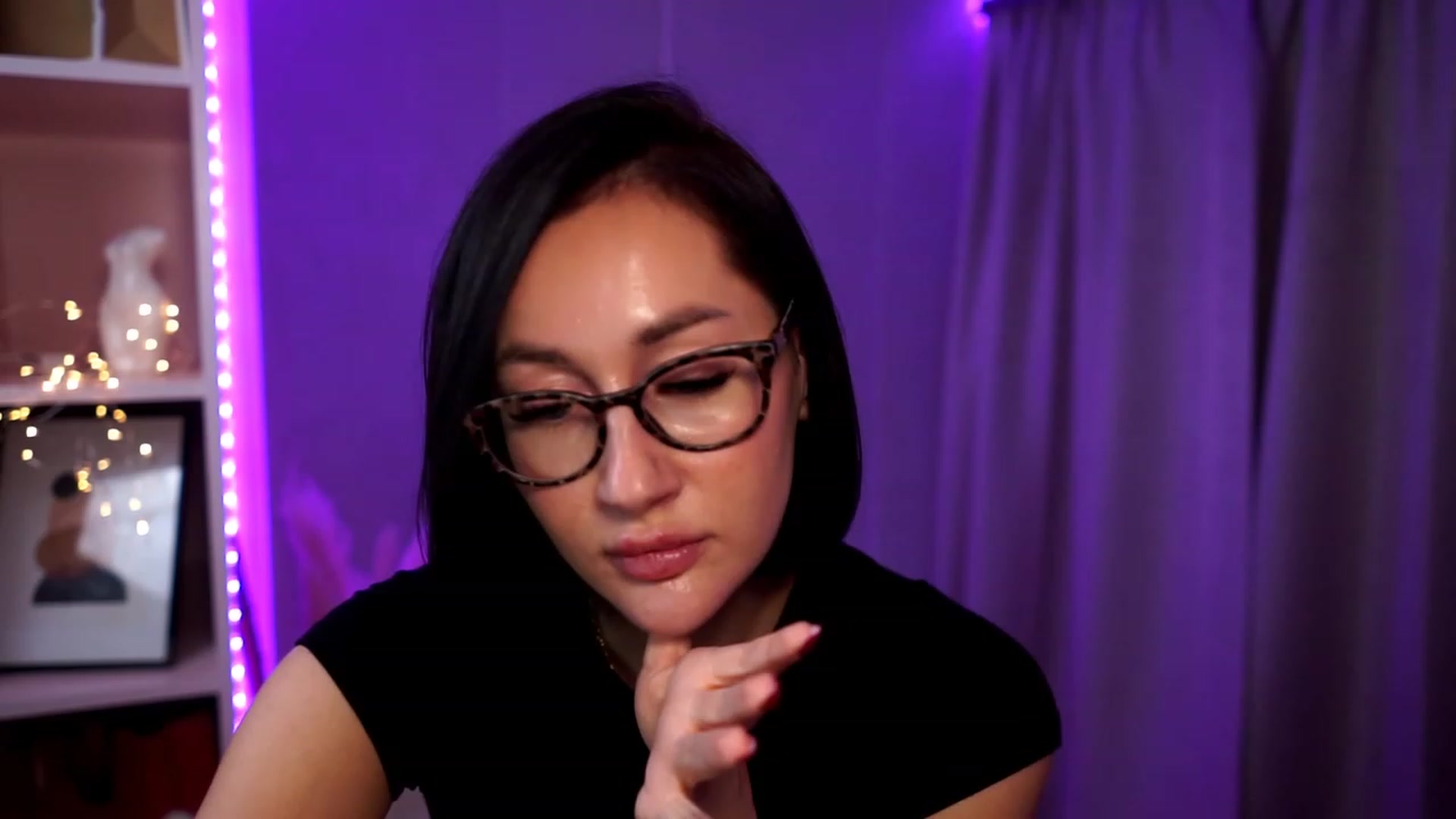 Gallery image thumbnail from Queen_Dasha's myfreecams stream on, 10/19/2023, 20:33 image 19 of 20