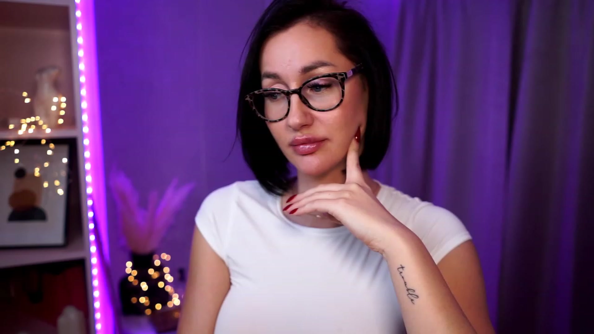 Gallery image thumbnail from Queen_Dasha's myfreecams stream on, 10/20/2023, 20:38 image 19 of 20