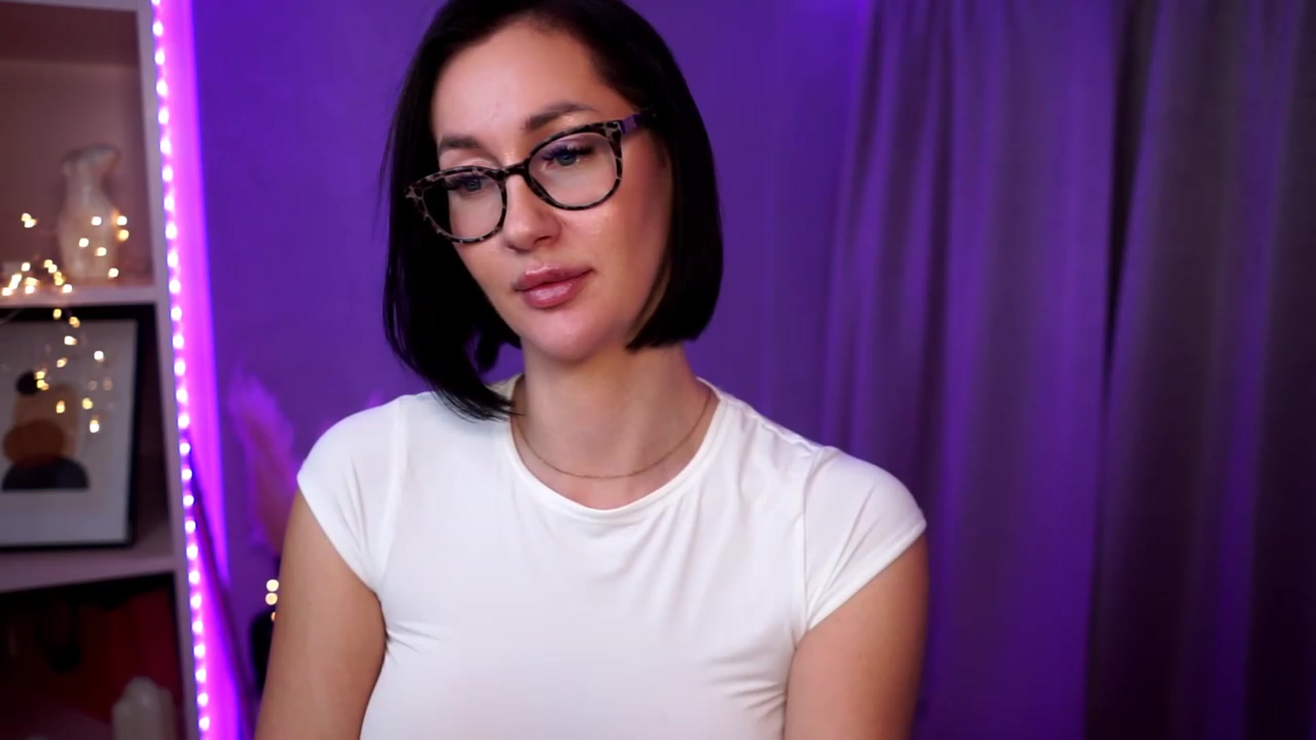 Gallery image thumbnail from Queen_Dasha's myfreecams stream on, 10/20/2023, 20:38 image 16 of 20
