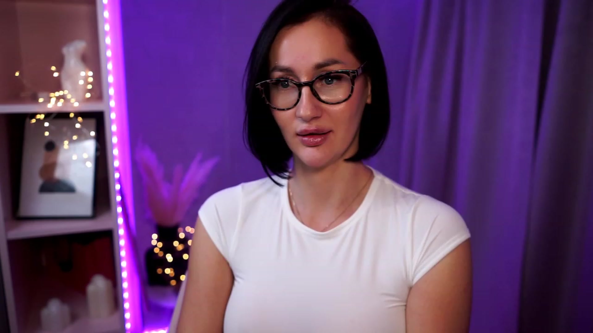 Gallery image thumbnail from Queen_Dasha's myfreecams stream on, 10/20/2023, 22:18 image 6 of 20