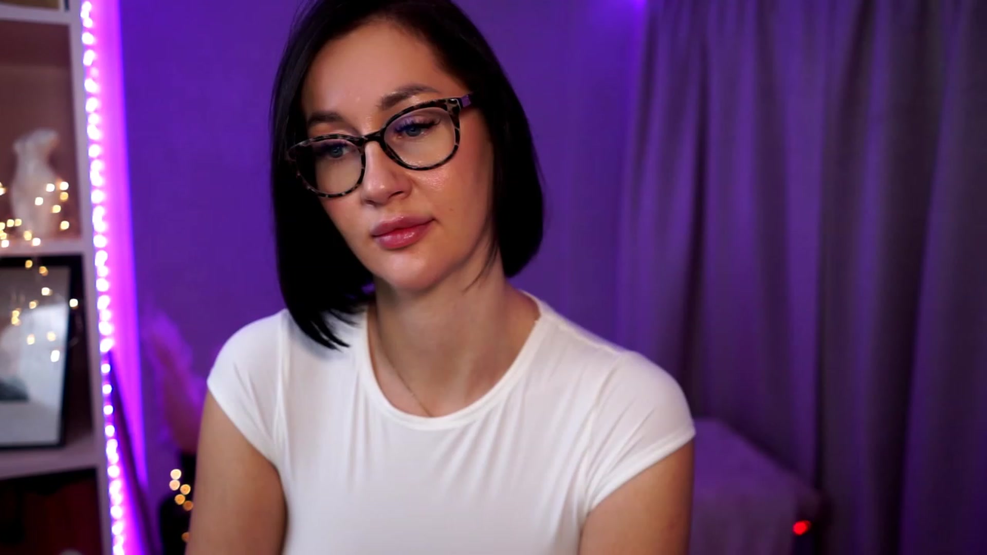Gallery image thumbnail from Queen_Dasha's myfreecams stream on, 10/28/2023, 19:49 image 7 of 20