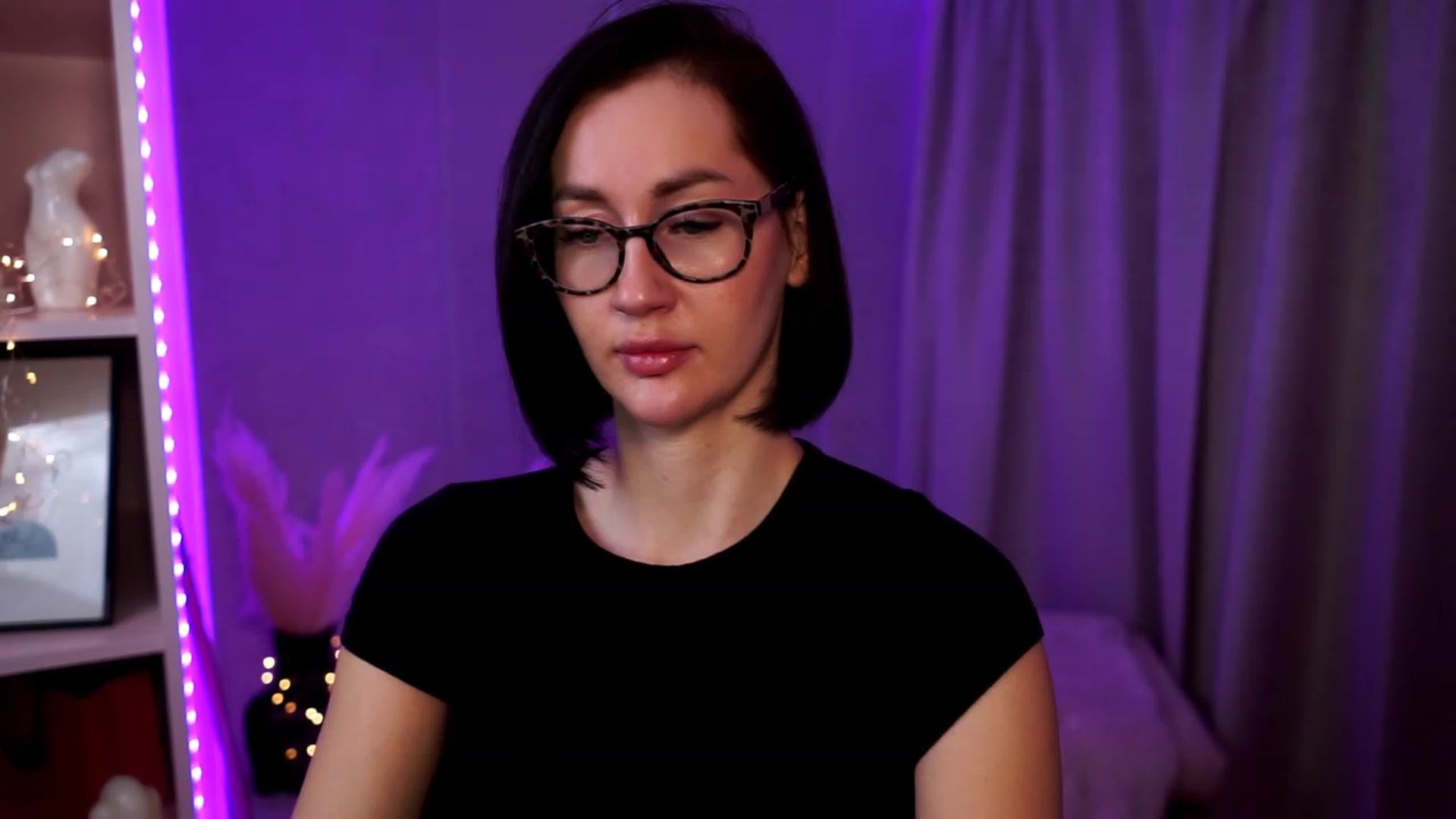 Gallery image thumbnail from Queen_Dasha's myfreecams stream on, 11/06/2023, 19:18 image 13 of 20