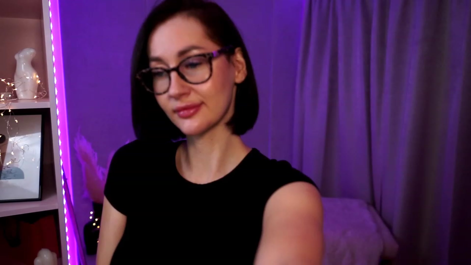 Gallery image thumbnail from Queen_Dasha's myfreecams stream on, 11/06/2023, 19:18 image 7 of 20