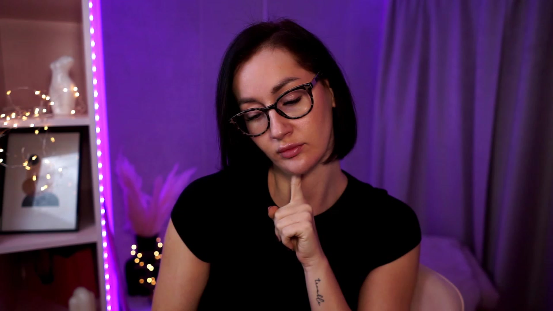Gallery image thumbnail from Queen_Dasha's myfreecams stream on, 11/06/2023, 19:48 image 17 of 20