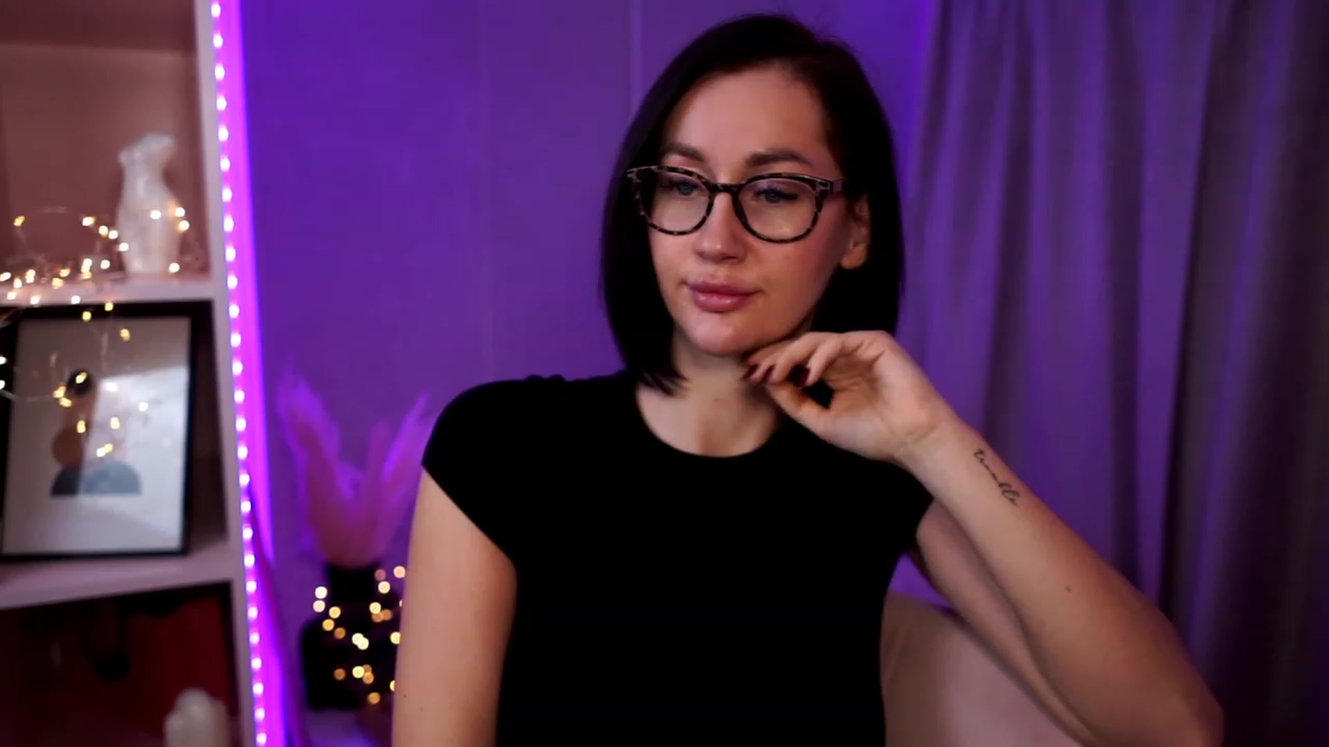 Gallery image thumbnail from Queen_Dasha's myfreecams stream on, 11/06/2023, 19:48 image 13 of 20