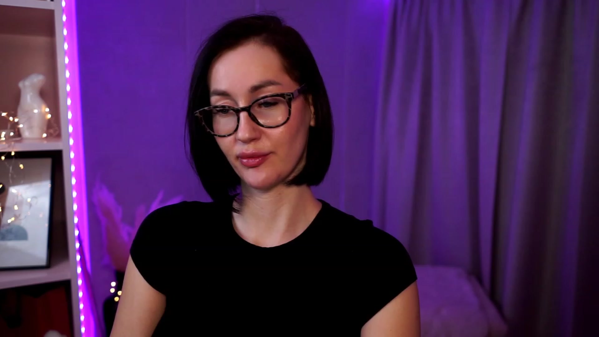 Gallery image thumbnail from Queen_Dasha's myfreecams stream on, 11/06/2023, 23:10 image 4 of 20