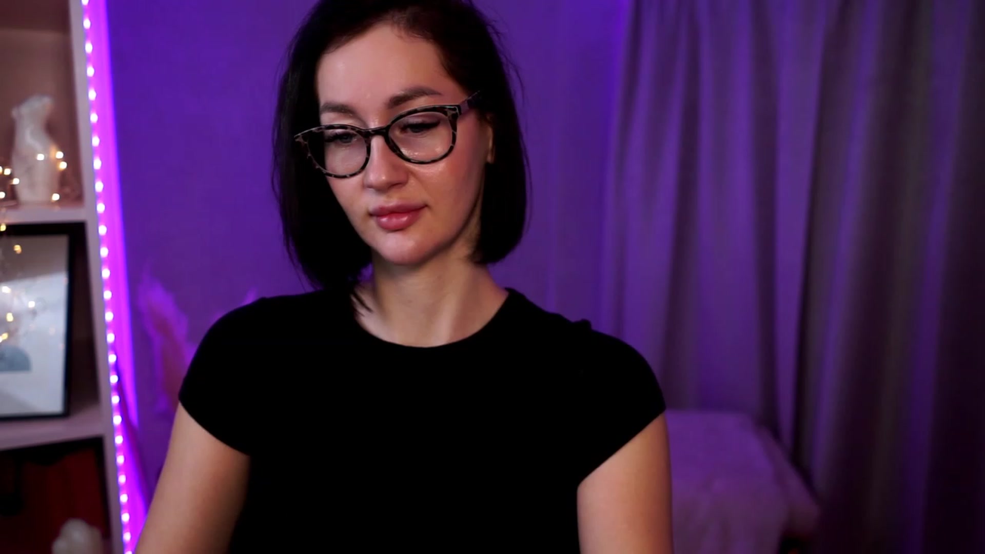 Gallery image thumbnail from Queen_Dasha's myfreecams stream on, 11/07/2023, 19:45 image 1 of 20
