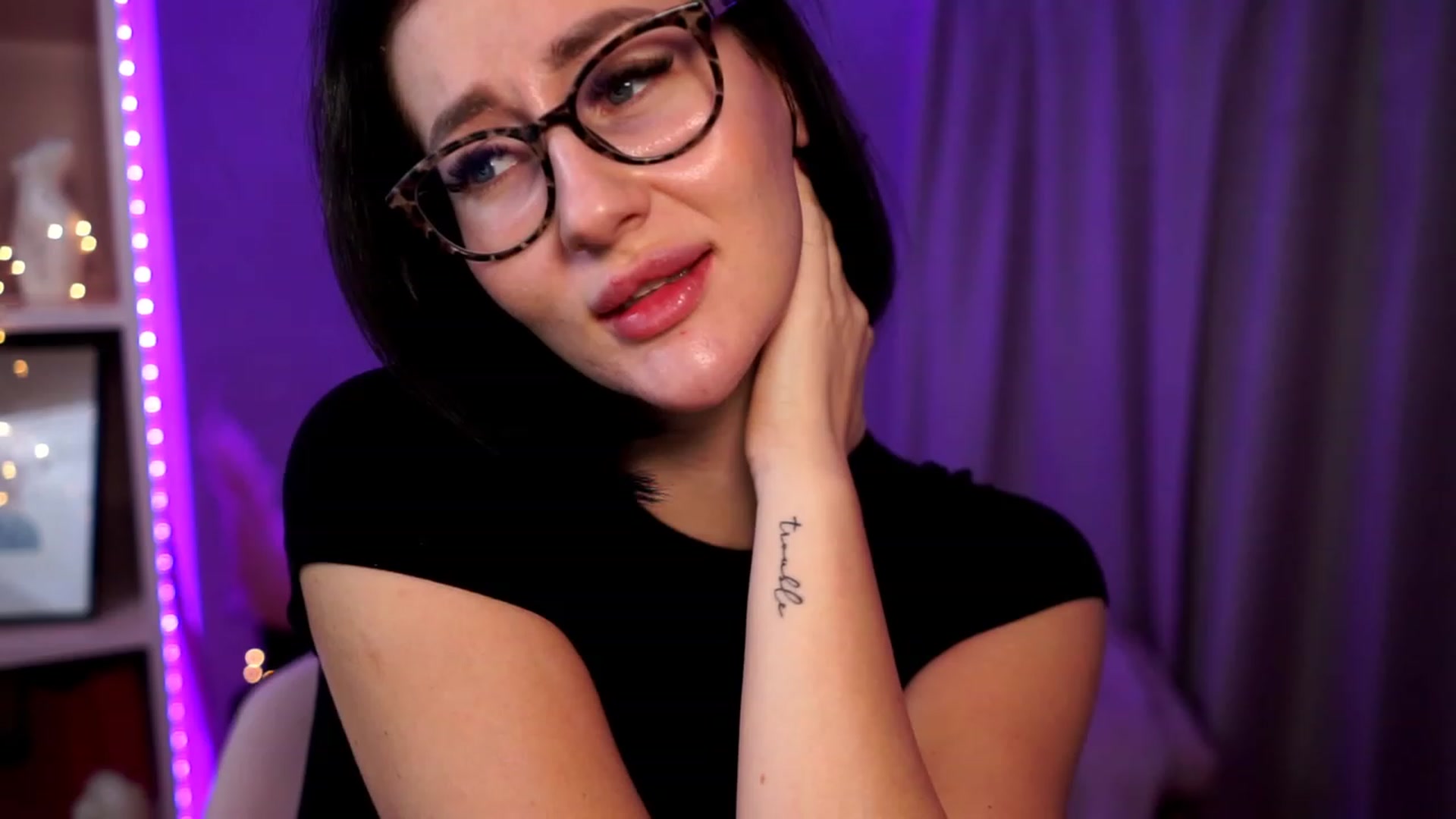 Gallery image thumbnail from Queen_Dasha's myfreecams stream on, 11/07/2023, 19:45 image 3 of 20