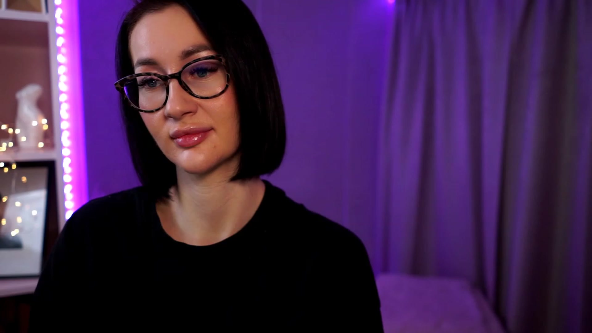 Gallery image thumbnail from Queen_Dasha's myfreecams stream on, 11/08/2023, 20:30 image 2 of 20