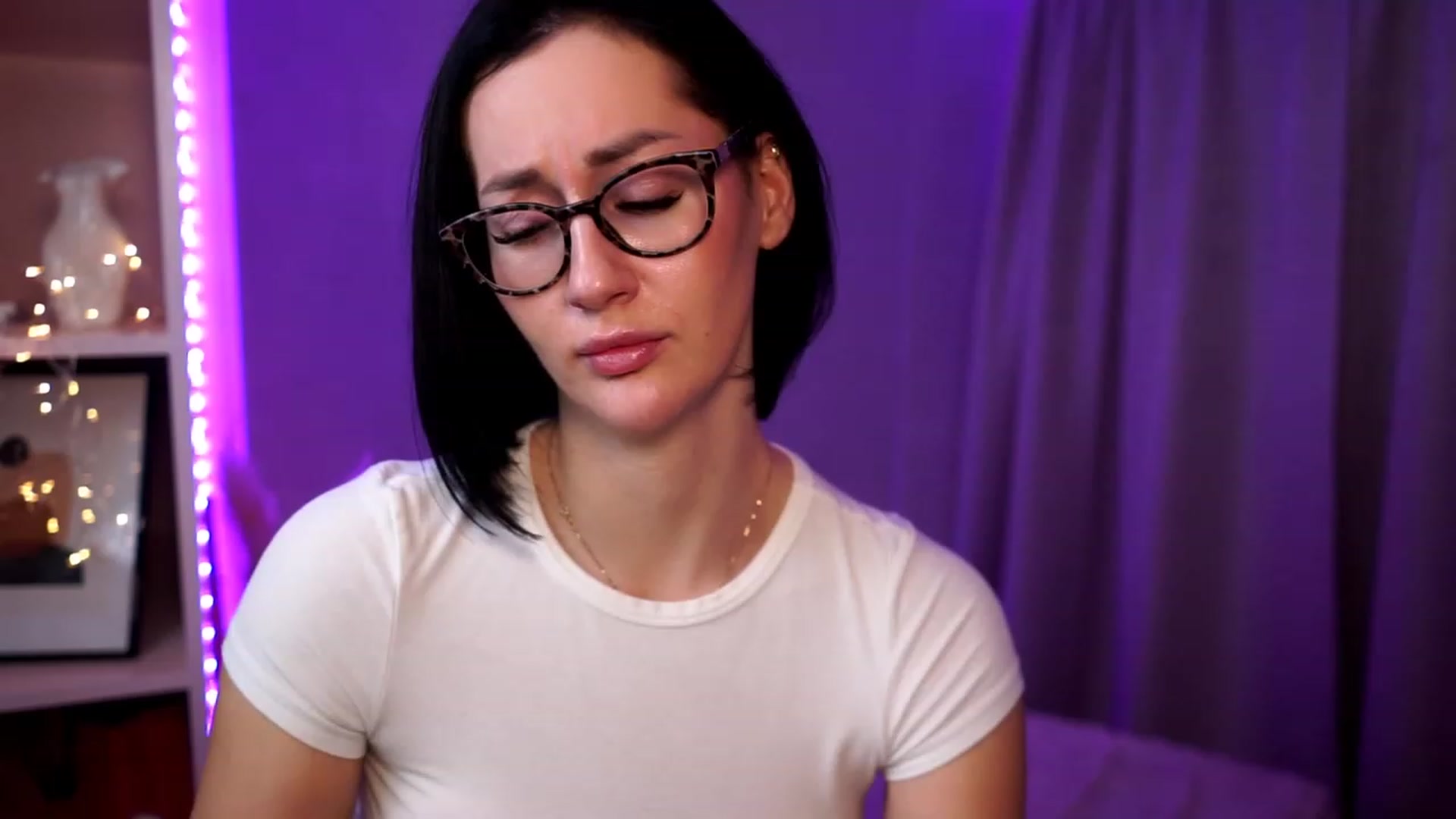 Gallery image thumbnail from Queen_Dasha's myfreecams stream on, 11/25/2023, 18:33 image 15 of 20