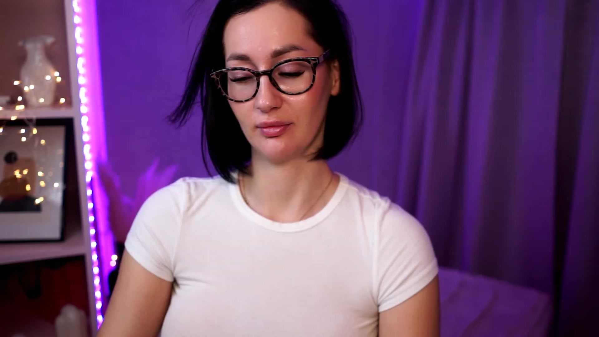 Gallery image thumbnail from Queen_Dasha's myfreecams stream on, 11/25/2023, 18:33 image 16 of 20