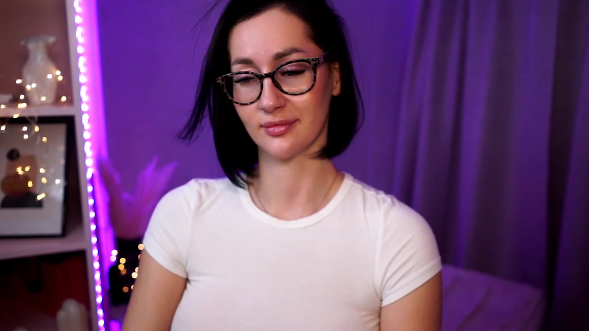 Gallery image thumbnail from Queen_Dasha's myfreecams stream on, 11/25/2023, 18:33 image 18 of 20