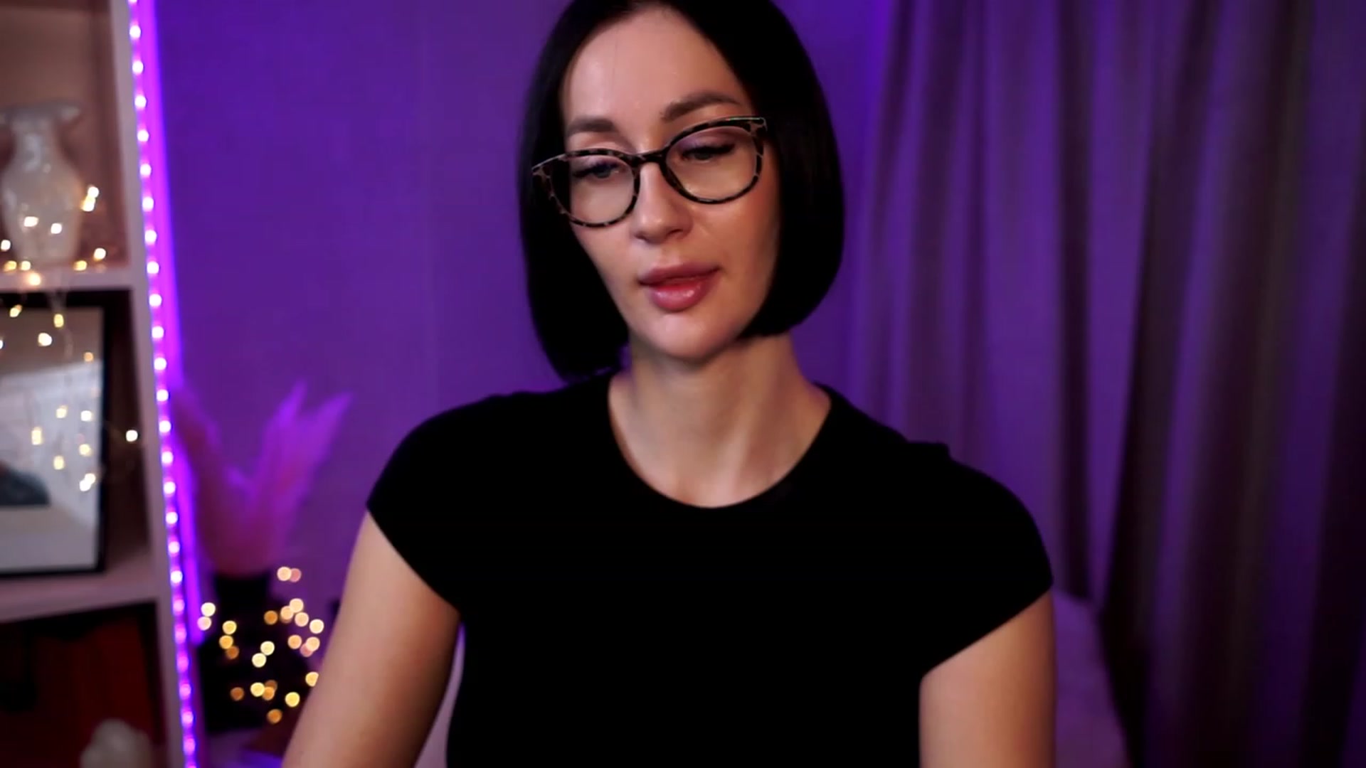 Gallery image thumbnail from Queen_Dasha's myfreecams stream on, 11/29/2023, 18:19 image 19 of 20