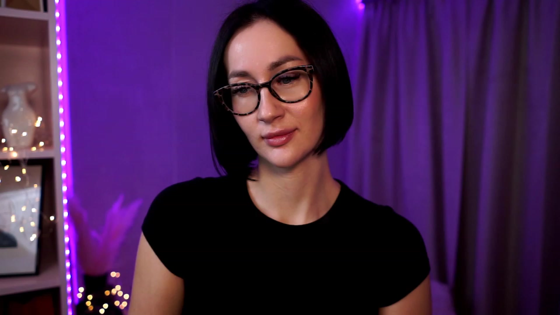 Gallery image thumbnail from Queen_Dasha's myfreecams stream on, 11/29/2023, 18:19 image 2 of 20