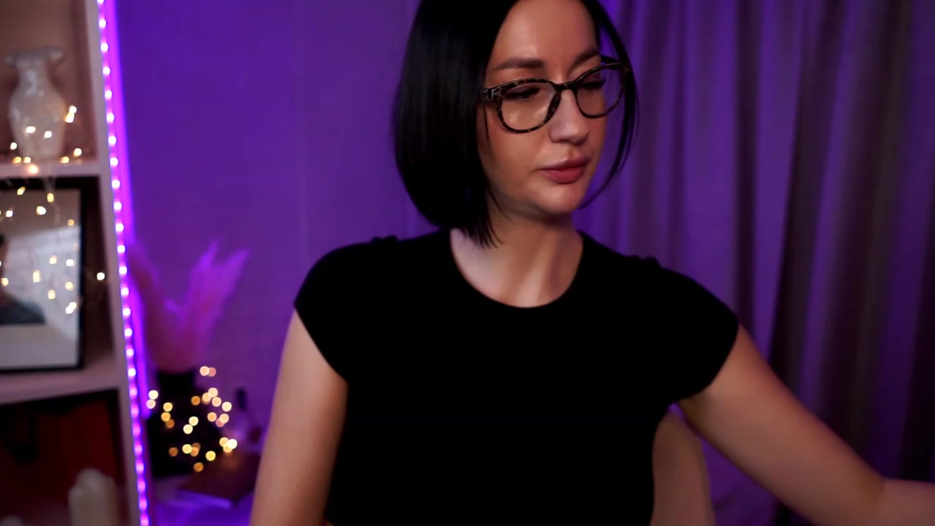 Gallery image thumbnail from Queen_Dasha's myfreecams stream on, 11/29/2023, 19:44 image 4 of 20
