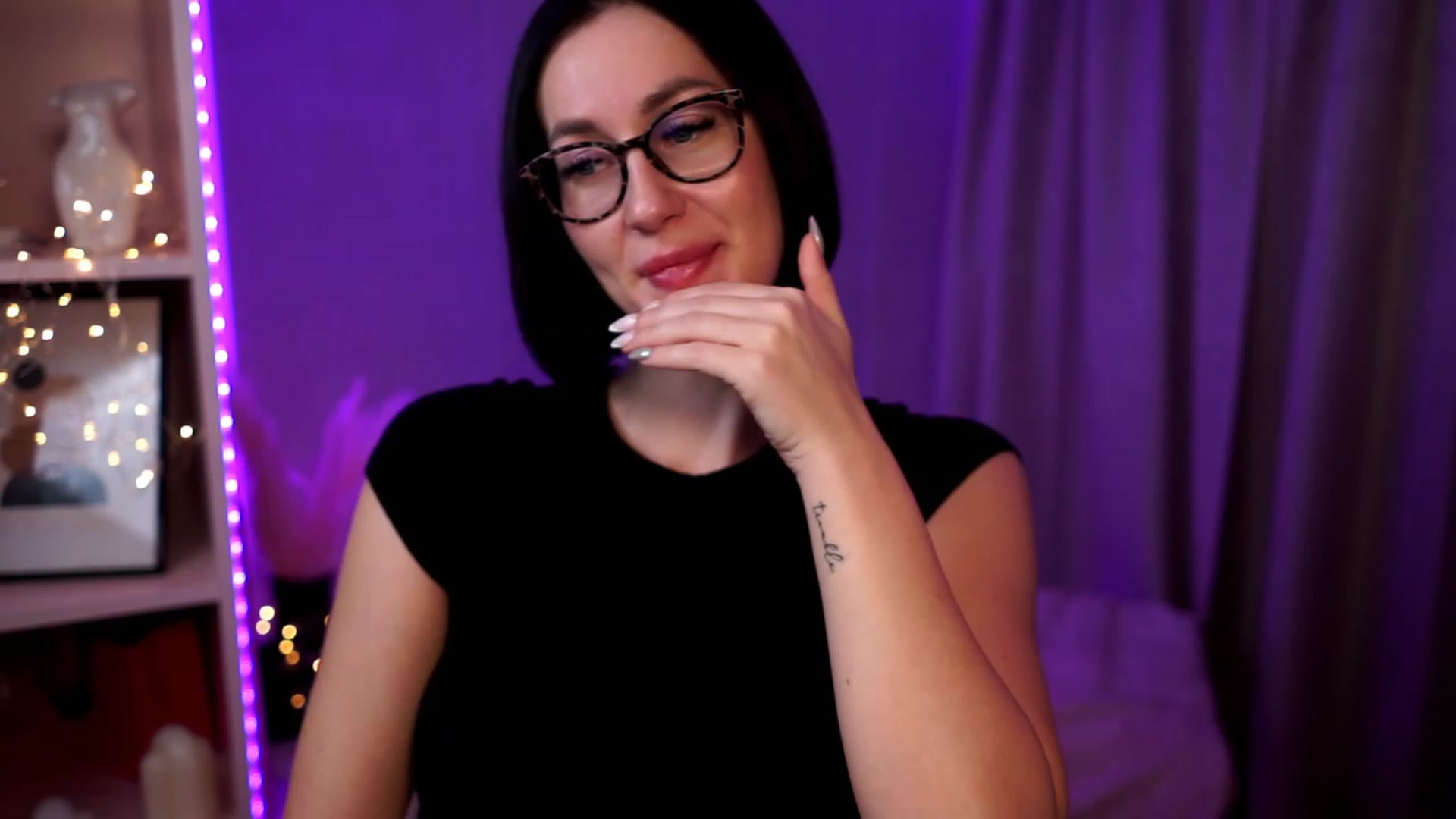 Gallery image thumbnail from Queen_Dasha's myfreecams stream on, 11/29/2023, 22:36 image 14 of 20