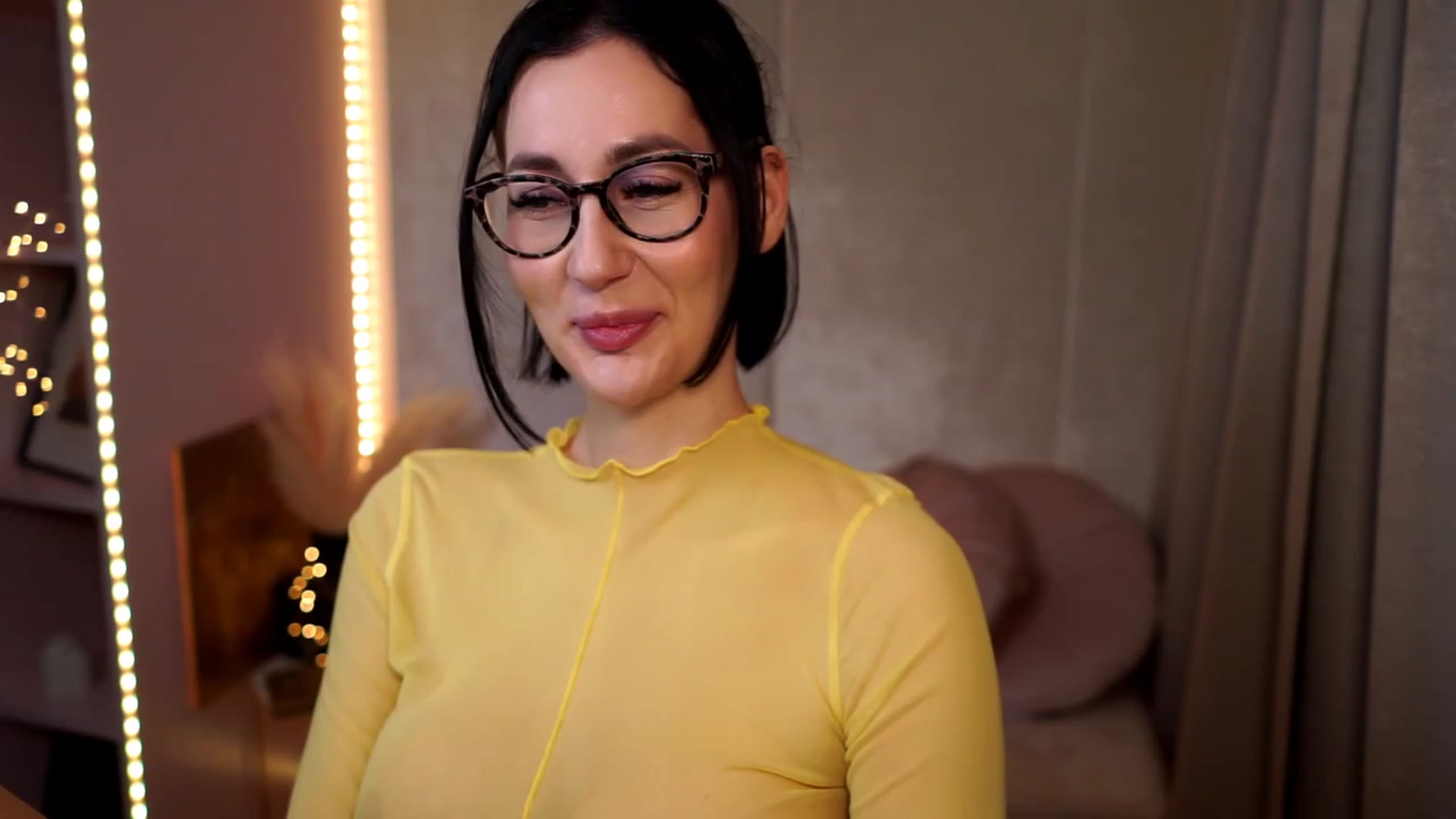 Gallery image thumbnail from Queen_Dasha's myfreecams stream on, 12/09/2023, 18:55 image 15 of 20