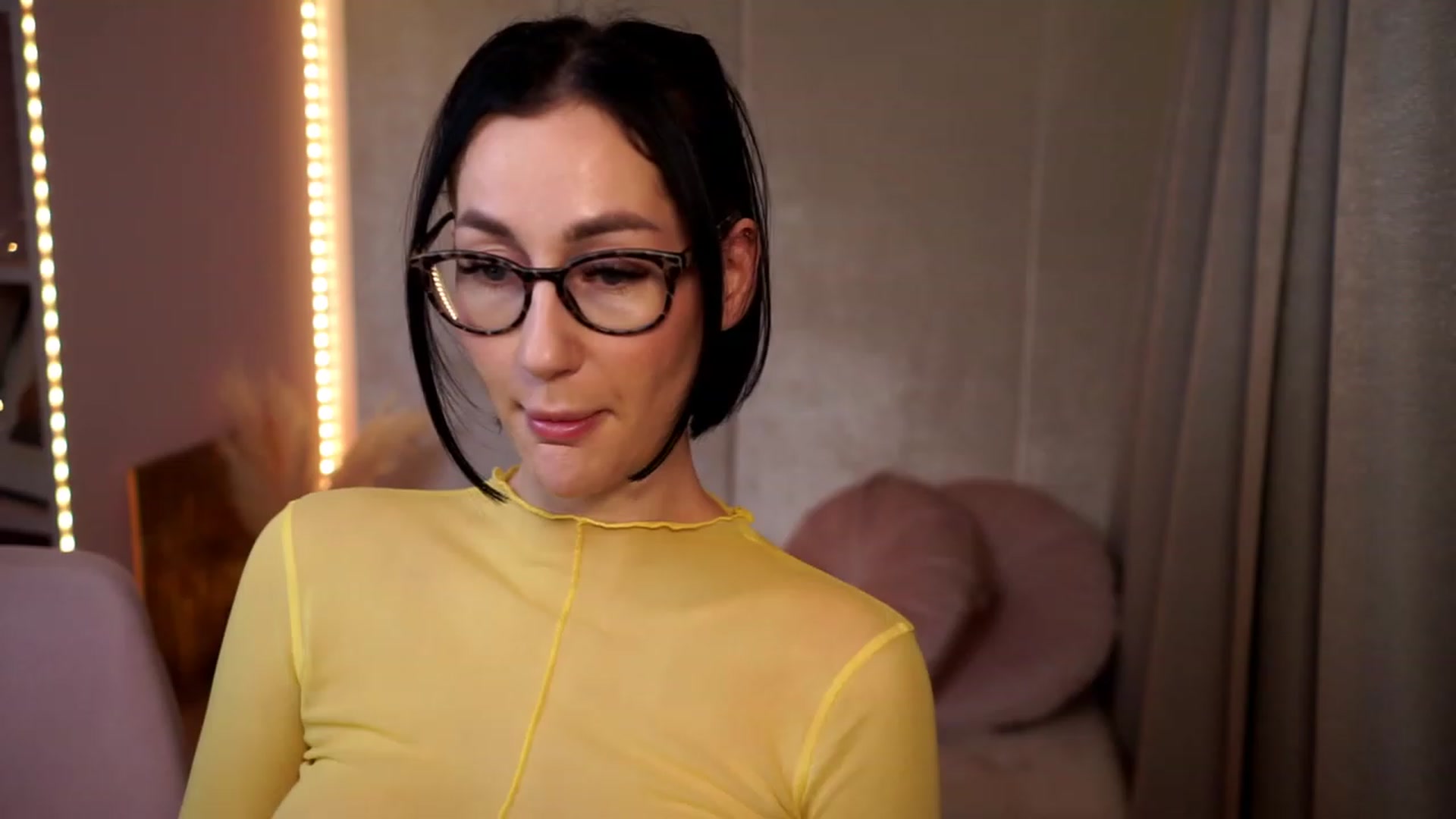 Gallery image thumbnail from Queen_Dasha's myfreecams stream on, 12/09/2023, 18:55 image 3 of 20