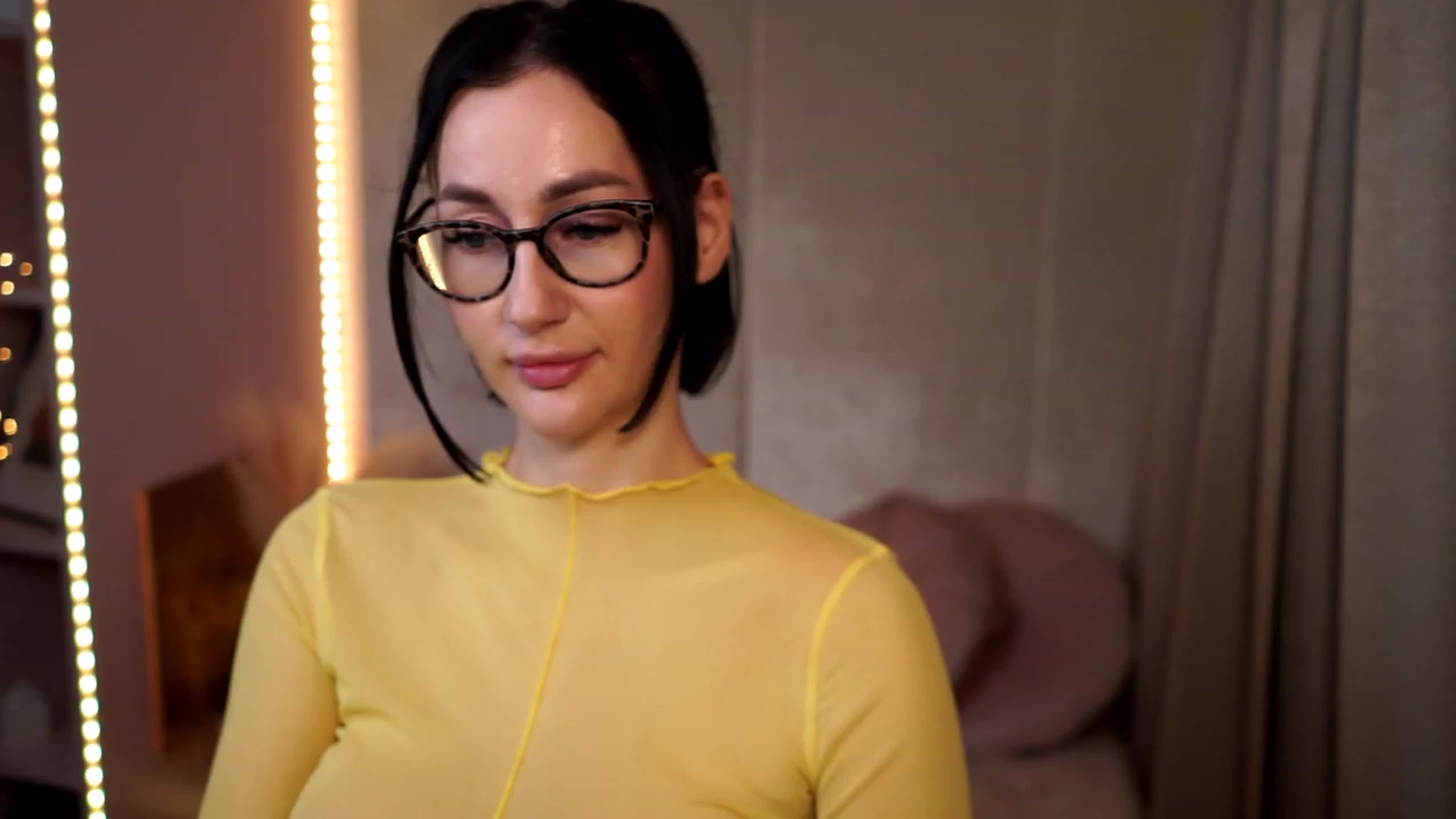Gallery image thumbnail from Queen_Dasha's myfreecams stream on, 12/09/2023, 19:44 image 14 of 20