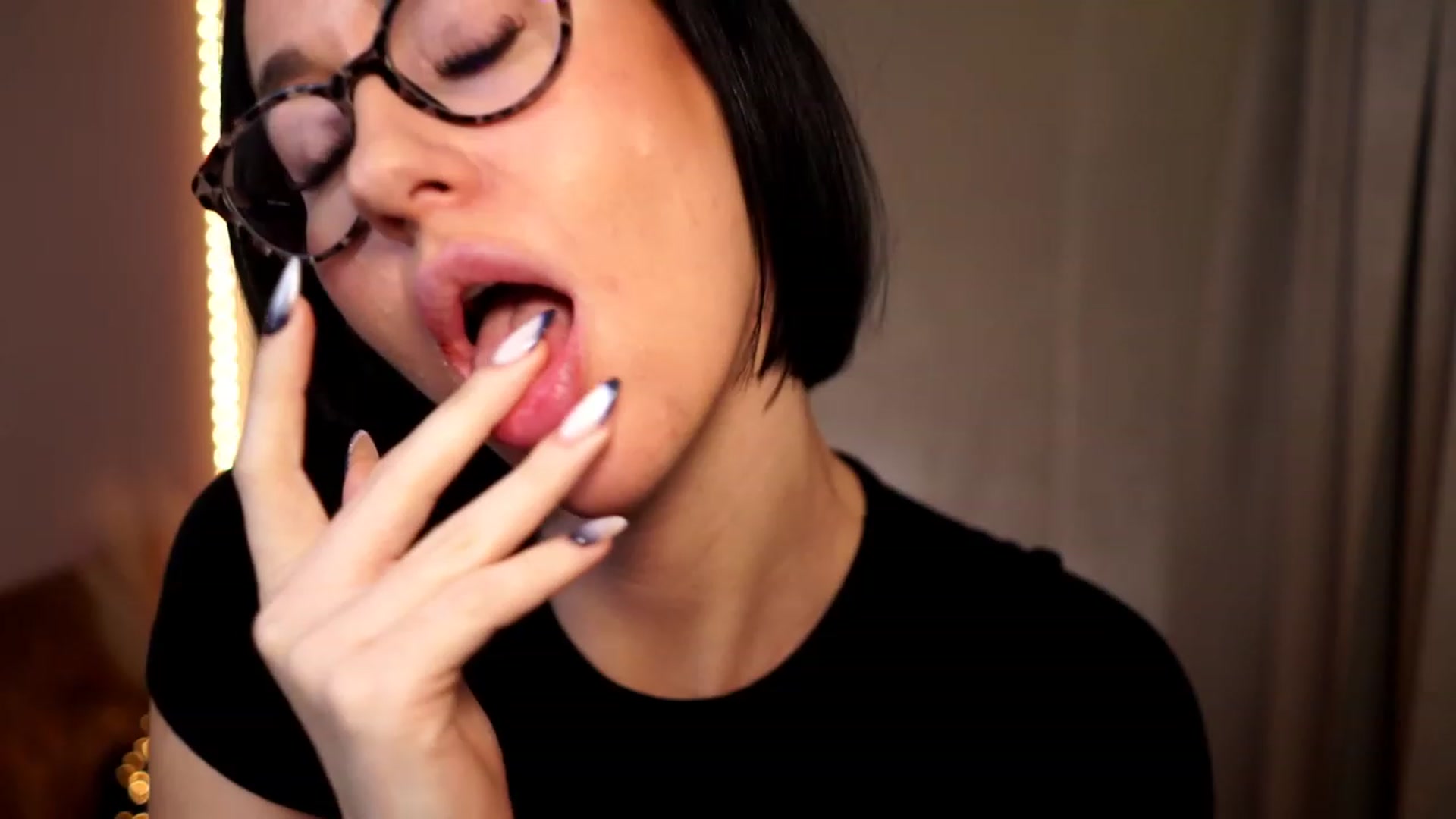 Gallery image thumbnail from Queen_Dasha's myfreecams stream on, 12/11/2023, 20:17 image 17 of 20