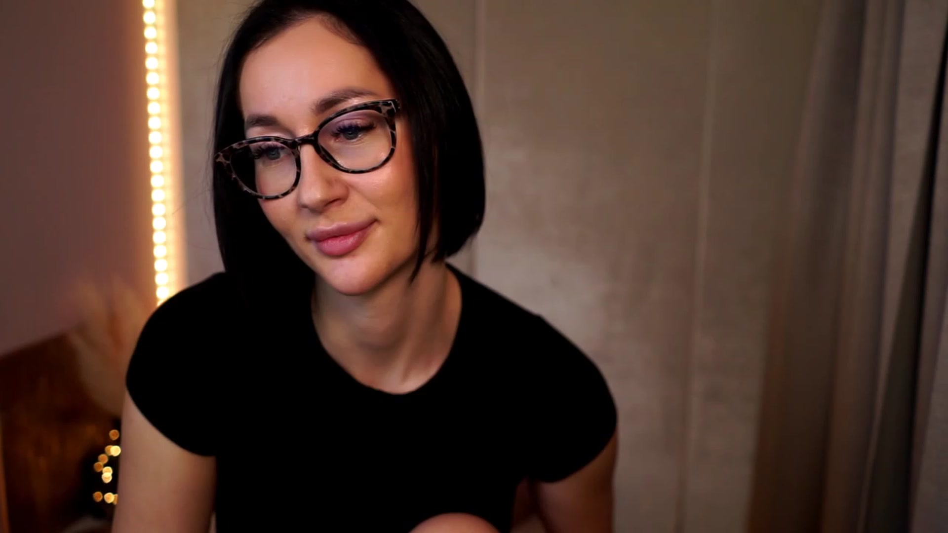 Gallery image thumbnail from Queen_Dasha's myfreecams stream on, 12/11/2023, 20:17 image 1 of 20