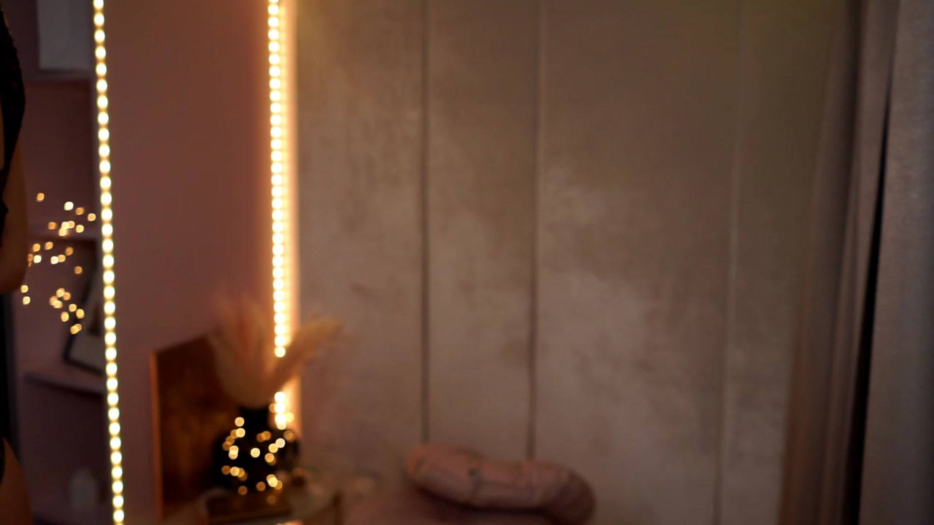 Gallery image thumbnail from Queen_Dasha's myfreecams stream on, 12/16/2023, 18:39 image 7 of 20