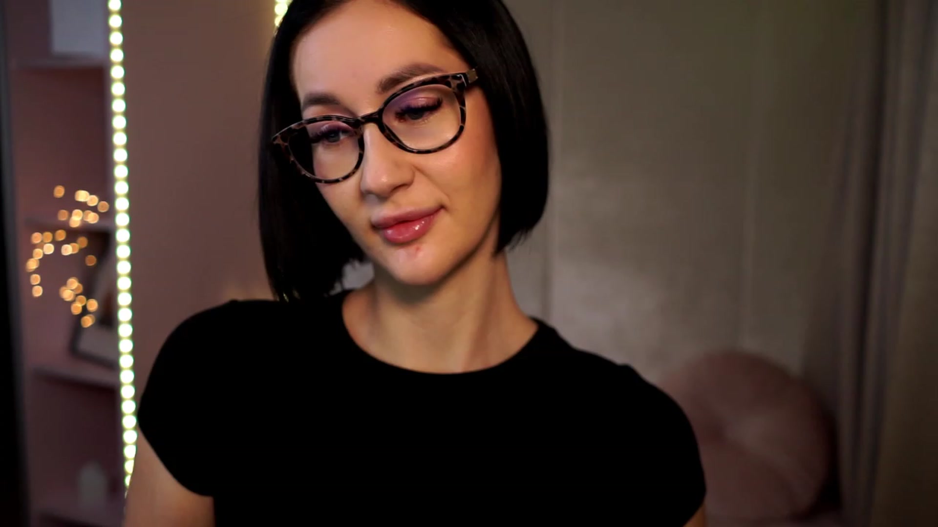 Gallery image thumbnail from Queen_Dasha's myfreecams stream on, 12/21/2023, 18:44 image 14 of 20