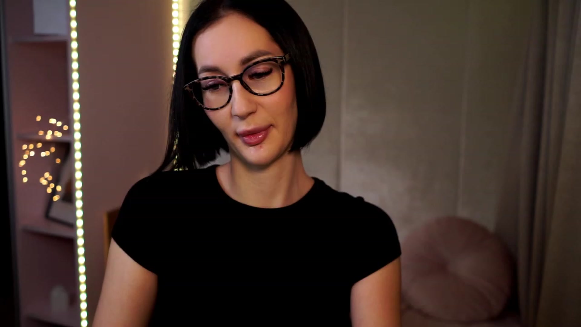 Gallery image thumbnail from Queen_Dasha's myfreecams stream on, 12/21/2023, 18:44 image 11 of 20