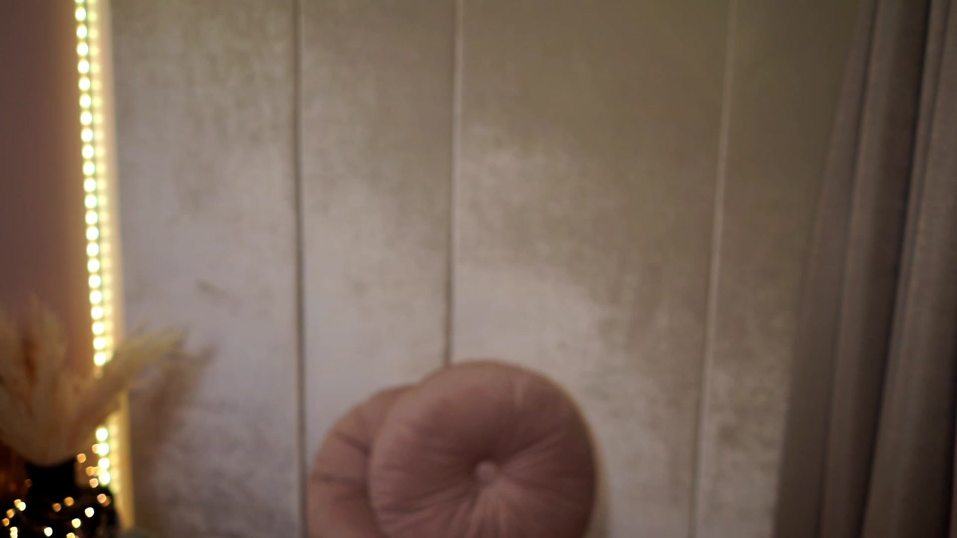 Gallery image thumbnail from Queen_Dasha's myfreecams stream on, 12/22/2023, 20:47 image 10 of 20