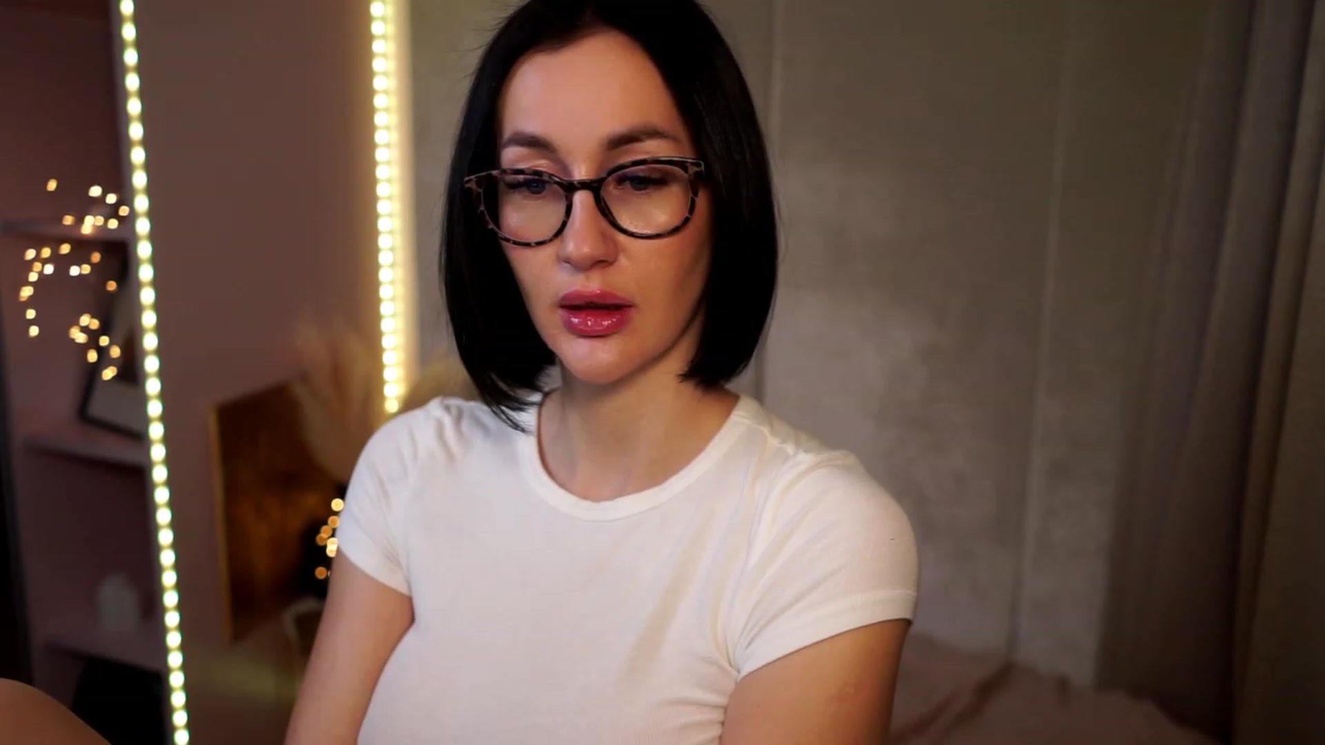 Gallery image thumbnail from Queen_Dasha's myfreecams stream on, 01/08/2024, 19:20 image 8 of 20