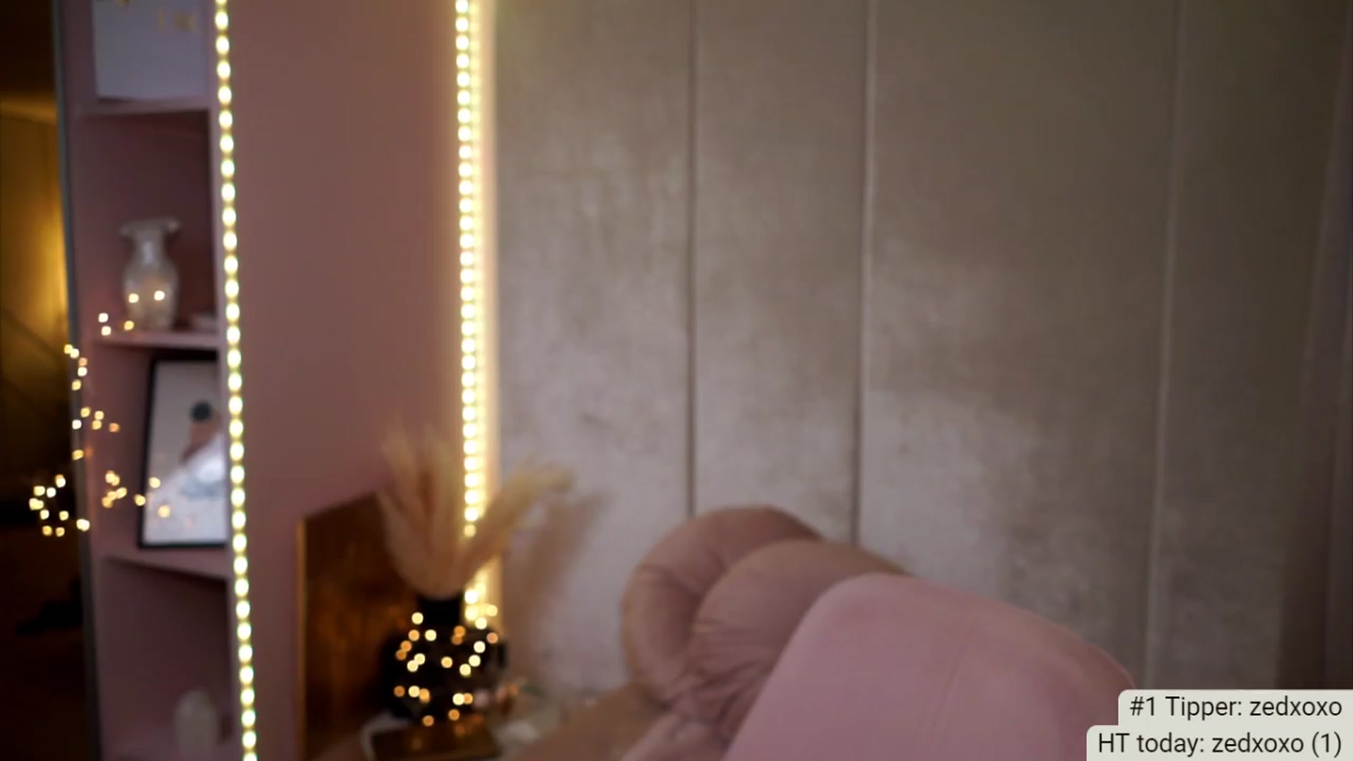 Gallery image thumbnail from Queen_Dasha's myfreecams stream on, 04/09/2024, 16:33 image 19 of 20
