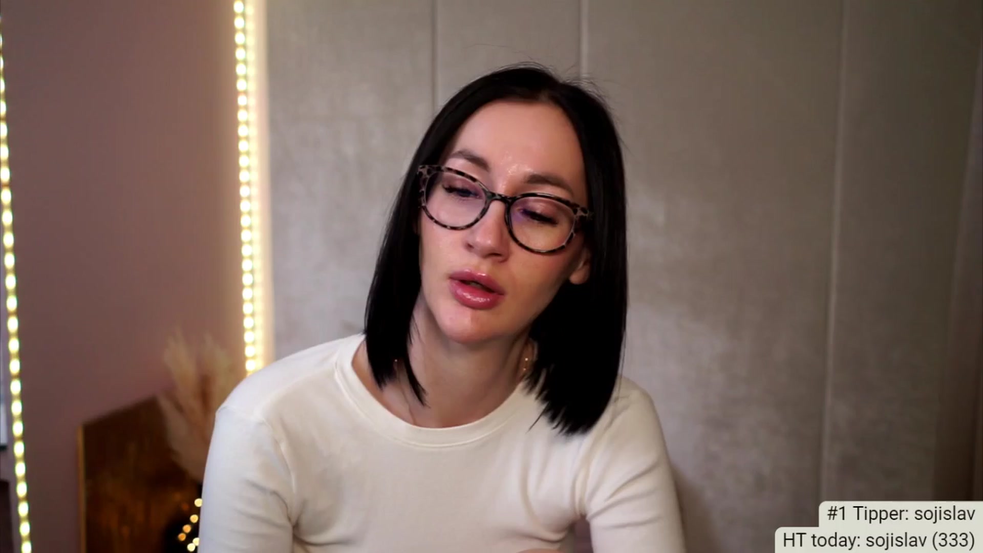 Gallery image thumbnail from Queen_Dasha's myfreecams stream on, 04/10/2024, 20:36 image 14 of 20