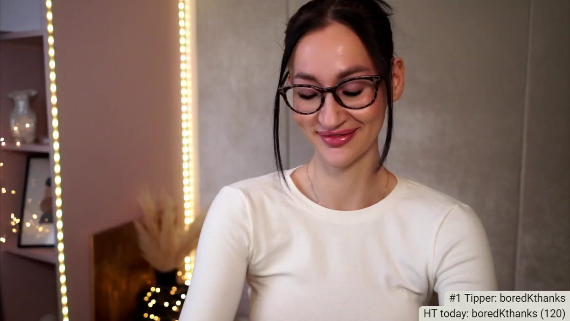 Gallery image thumbnail from Queen_Dasha's myfreecams stream on, 04/22/2024, 19:47 image 12 of 20