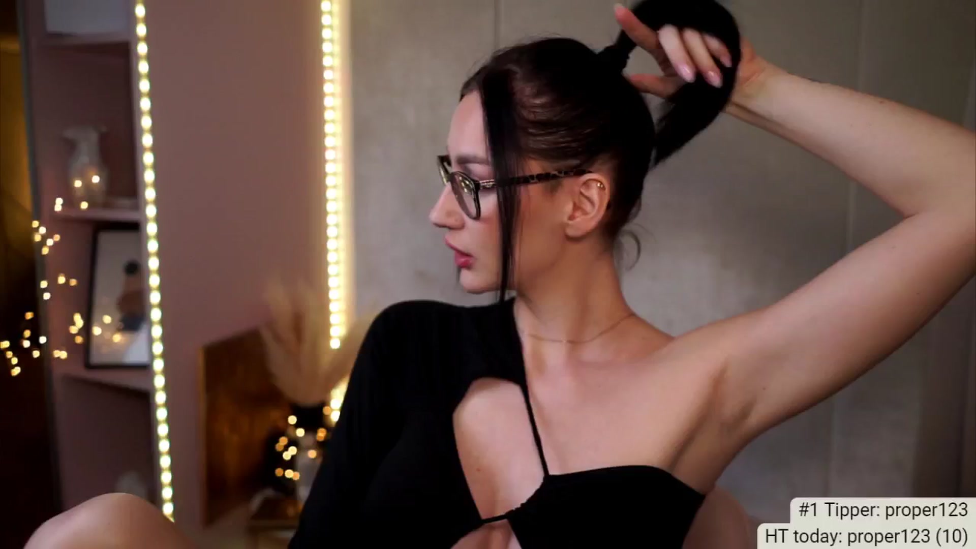 Gallery image thumbnail from Queen_Dasha's myfreecams stream on, 04/25/2024, 19:54 image 2 of 20