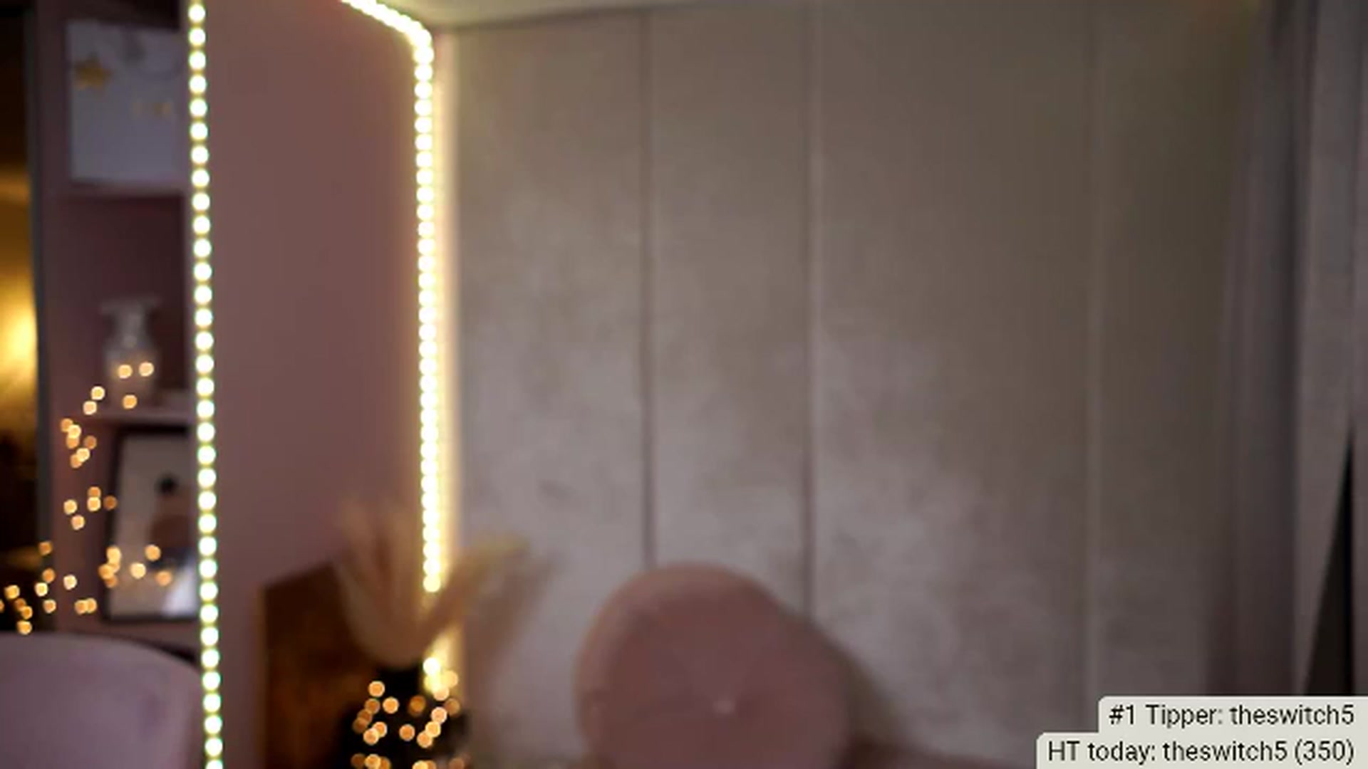 Gallery image thumbnail from Queen_Dasha's myfreecams stream on, 05/04/2024, 18:32 image 20 of 20