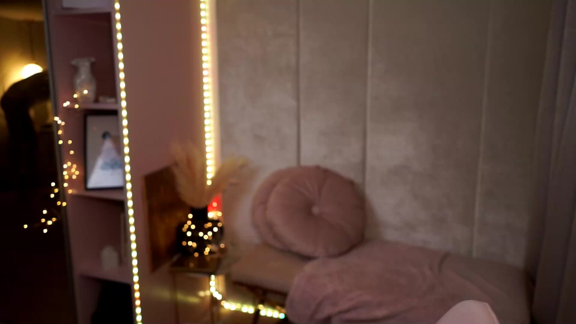 Gallery image thumbnail from Queen_Dasha's myfreecams stream on, 07/23/2024, 22:46 image 2 of 20