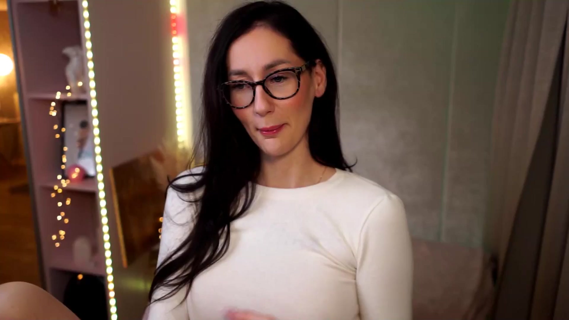 Gallery image thumbnail from Queen_Dasha's myfreecams stream on, 01/09/2025, 20:16 image 3 of 20