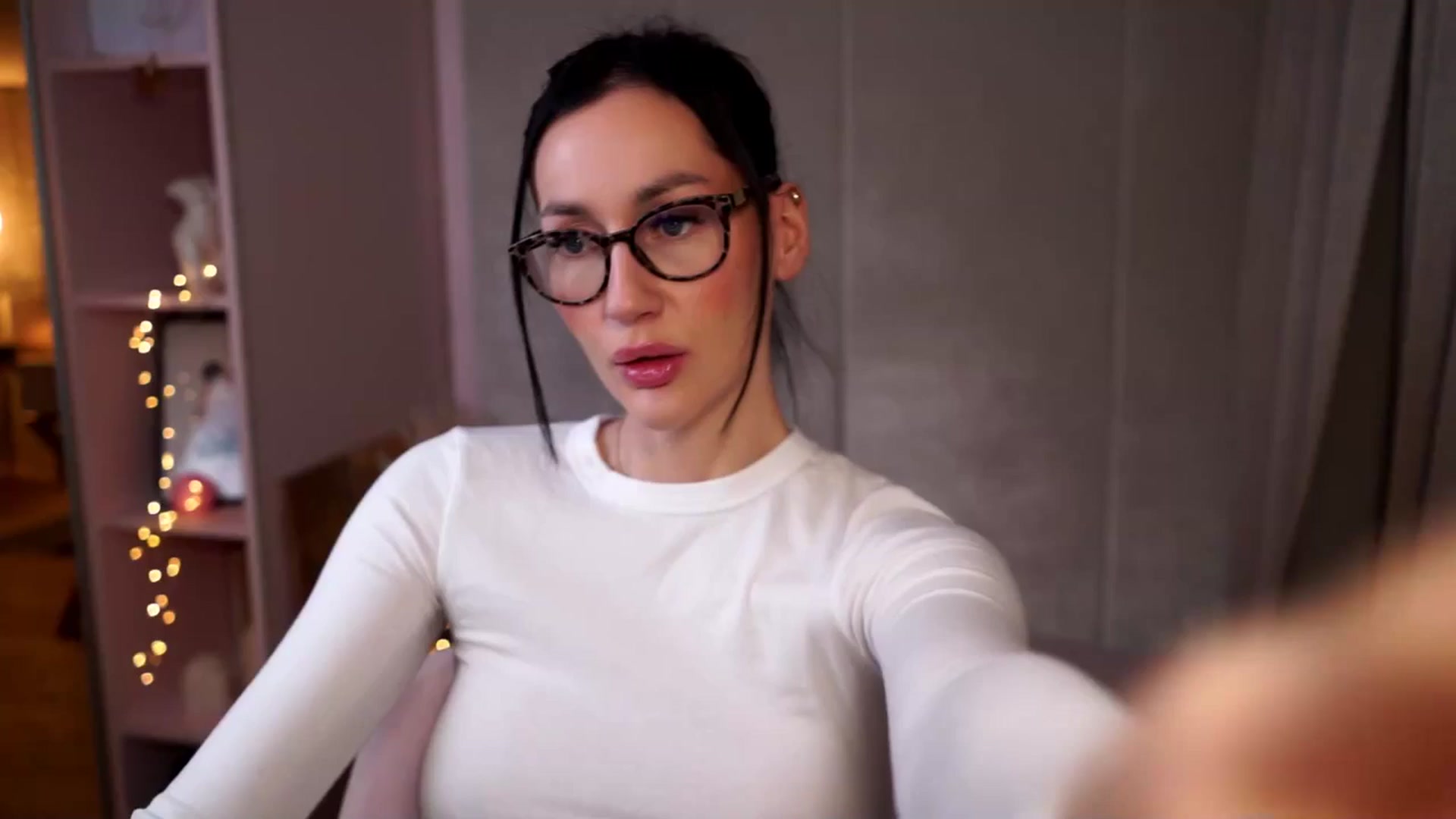 Gallery image thumbnail from Queen_Dasha's myfreecams stream on, 01/18/2025, 21:53 image 7 of 20