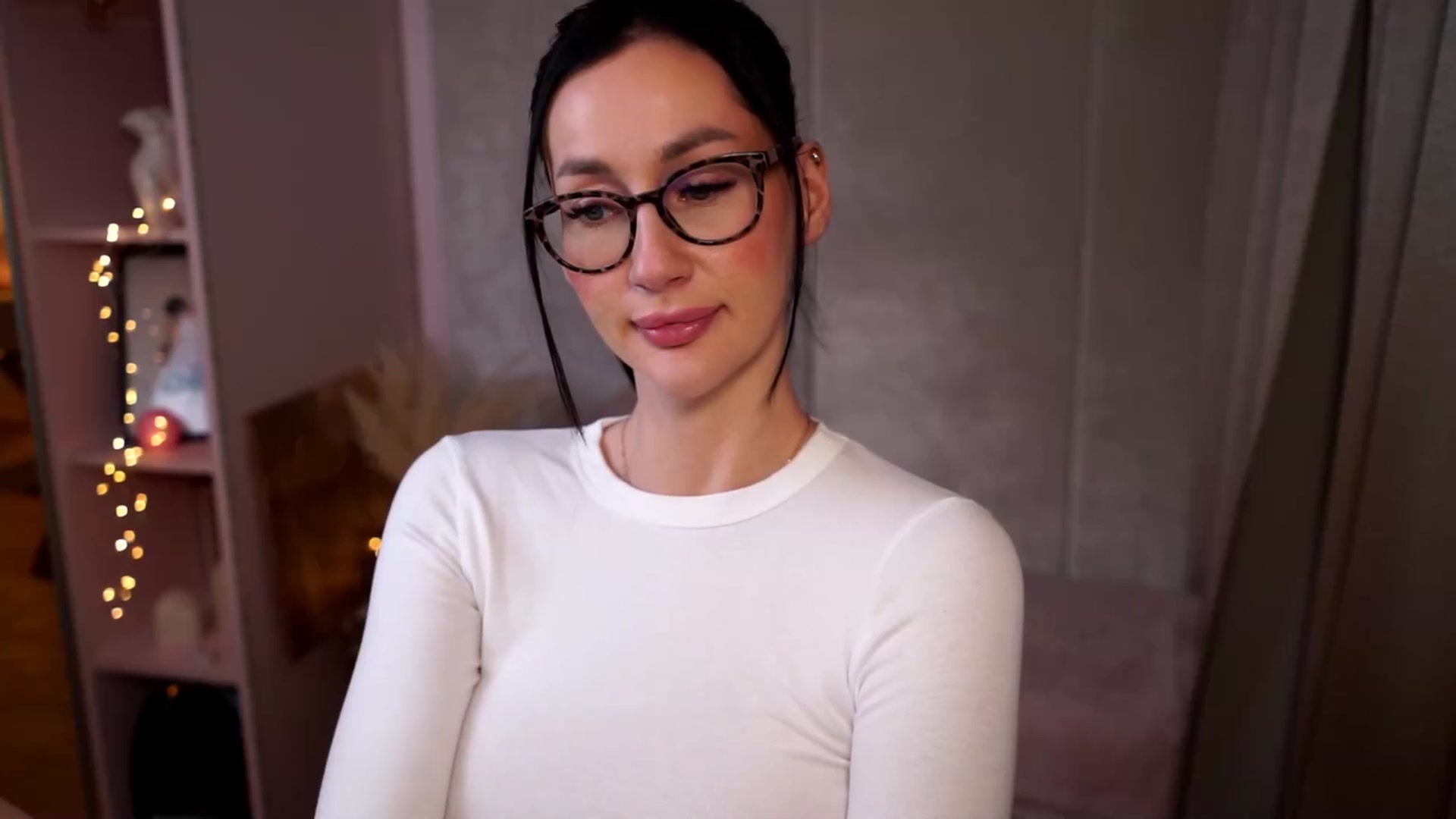 Gallery image thumbnail from Queen_Dasha's myfreecams stream on, 01/18/2025, 21:53 image 4 of 20