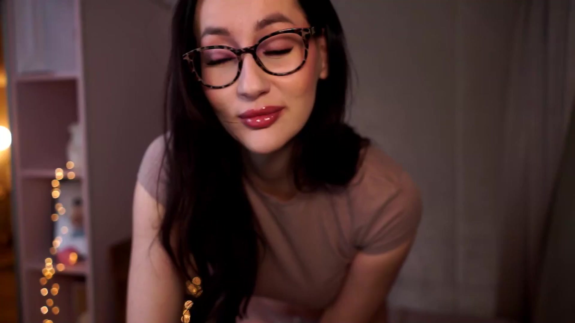 Gallery image thumbnail from Queen_Dasha's myfreecams stream on, 05/17/2025, 19:06 image 4 of 20