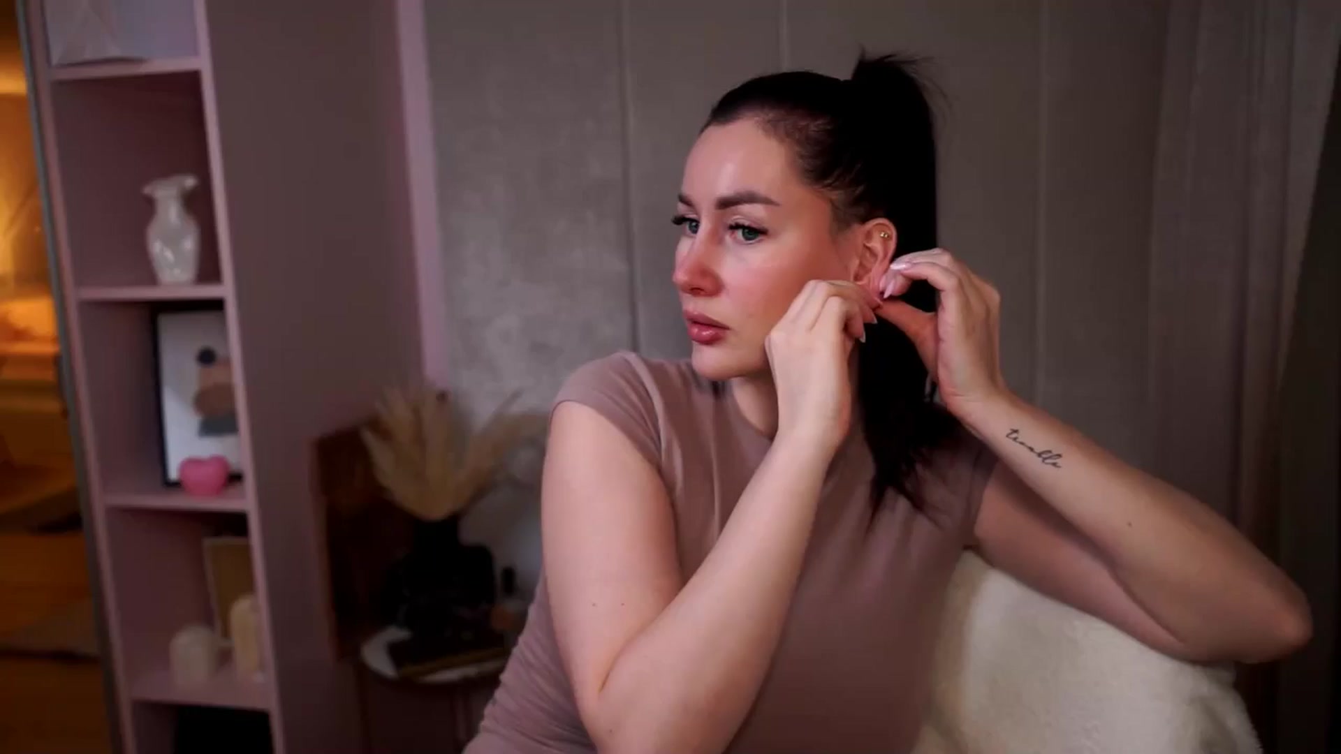Gallery image thumbnail from Queen_Dasha's myfreecams stream on, 07/19/2025, 18:31 image 9 of 20